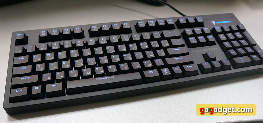 Обзор механической клавиатуры начального уровня Tesoro Excalibur Red Switch-8