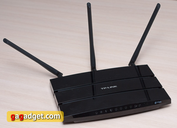 Микрообзор беспроводного роутера TP-Link TL-WDR4300