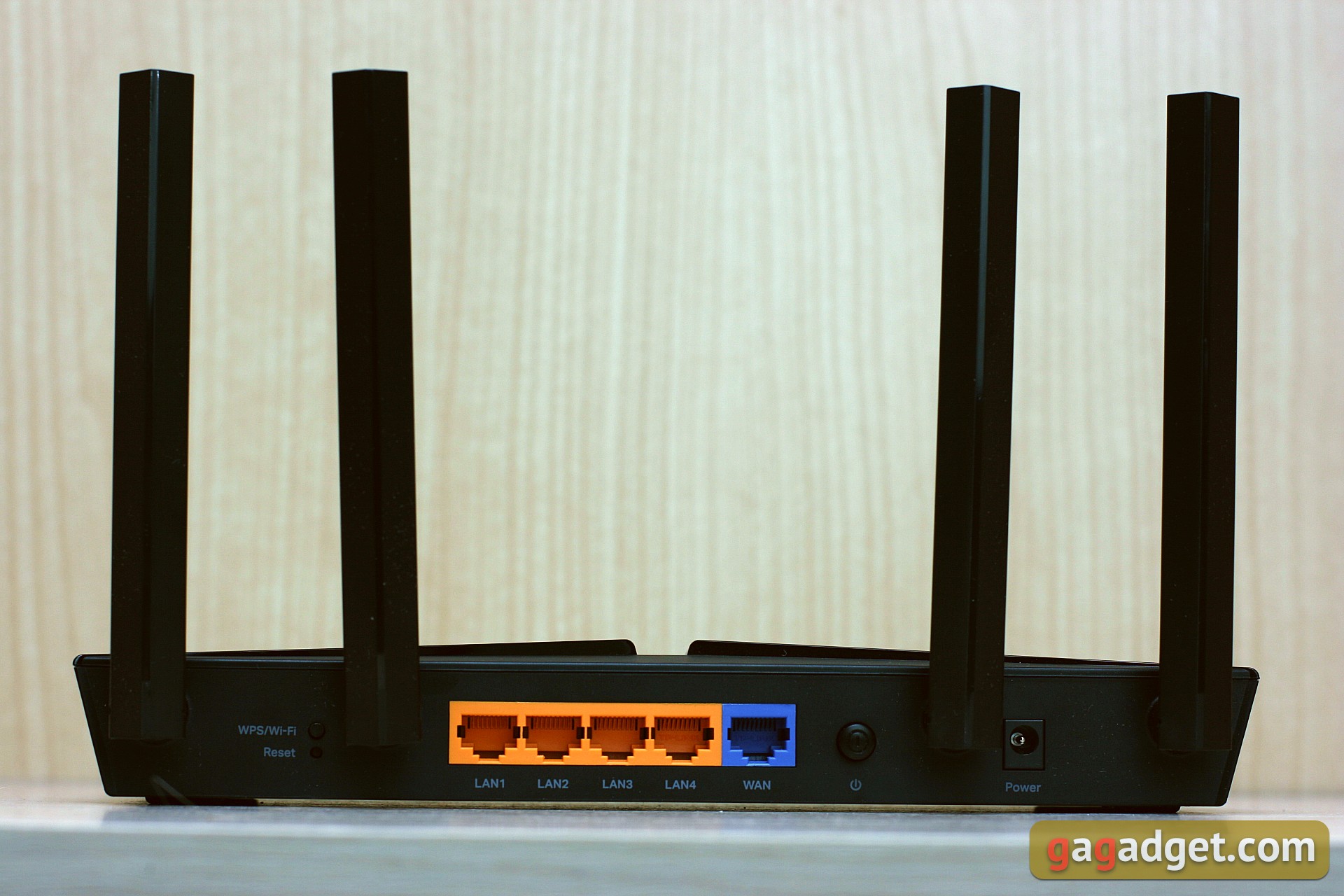 Обзор TP-Link Archer AX10: роутер с поддержкой Wi-Fi 6 дешевле 2000 гривен-11