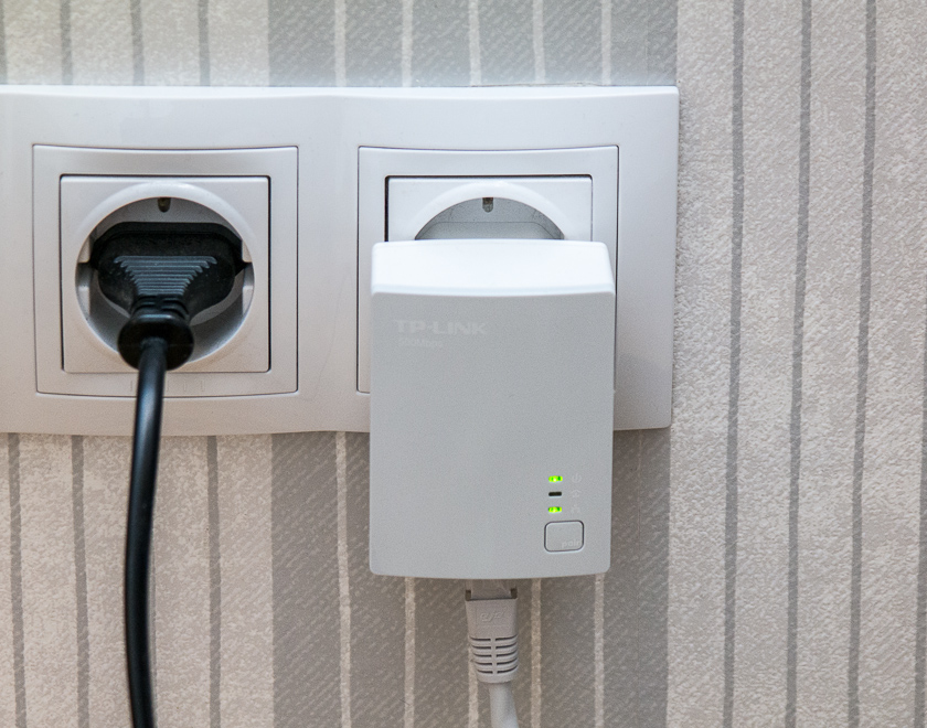 Сеть через электропроводку: обзор PowerLine-адаптеров TP-LINK TL-PA2010P и TL-PA4010-6