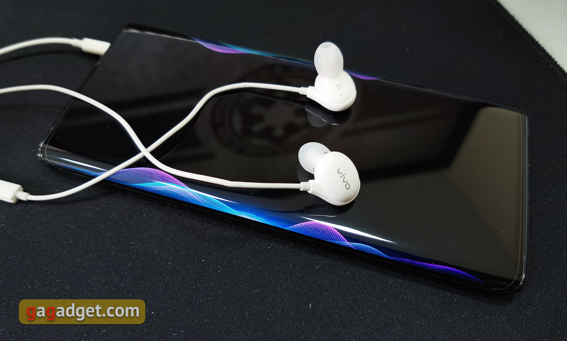 Обзор vivo NEX 3: первый по-настоящему безрамочный смартфон-178