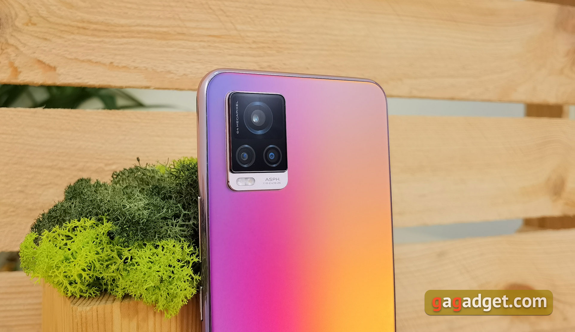 Обзор vivo V20: первый смартфон на Android 11, который можно купить-17