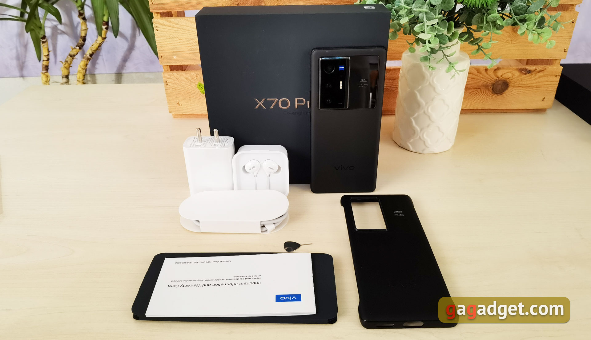 Обзор vivo X70 Pro+: китайский флагман с немецкой оптикой для ночной съёмки-3
