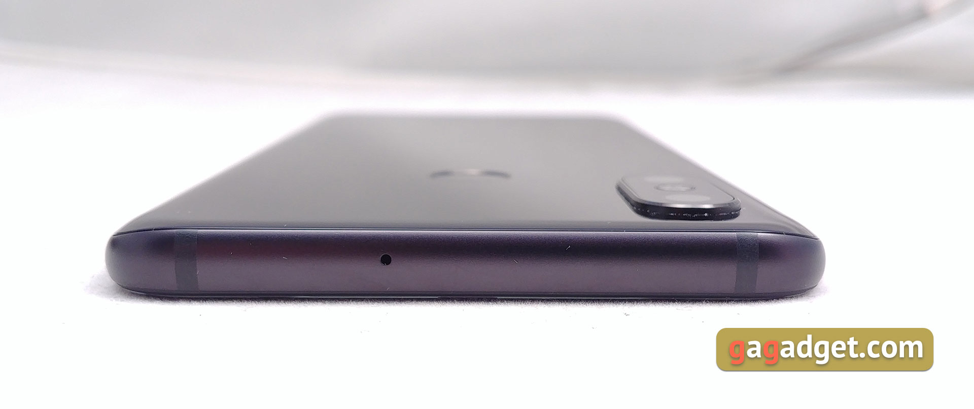 xiaomi-mi-8-08.jpg