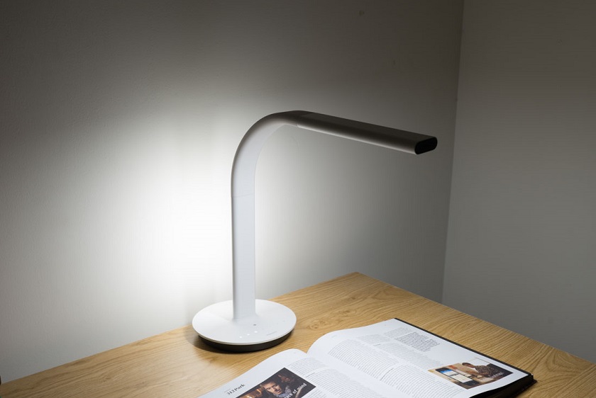 xiaomi-philips-desk-lamp.jpg