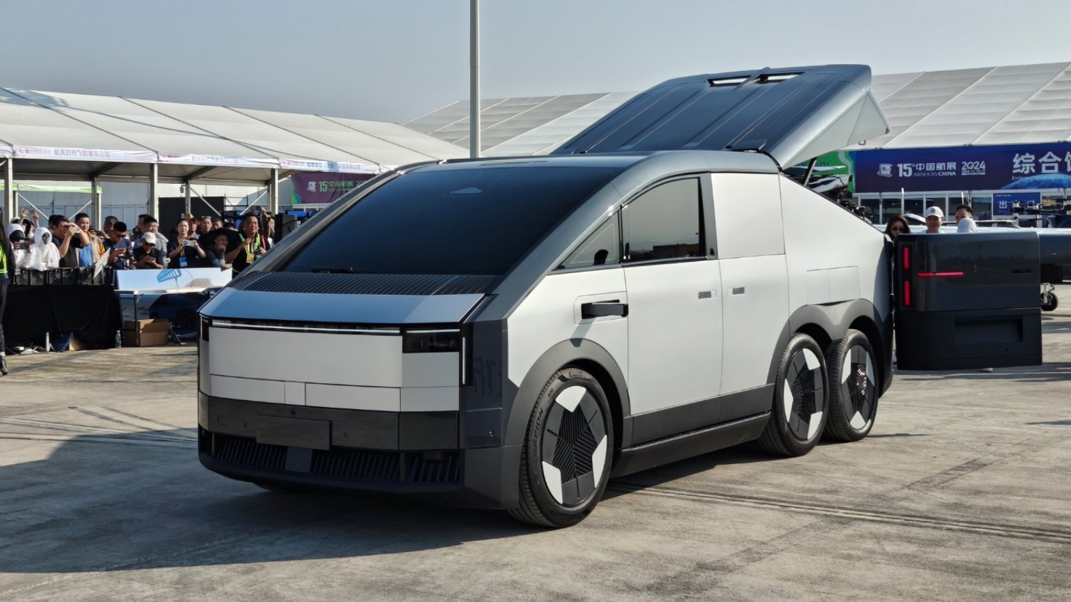 Сухопутний авіаносець Xpeng