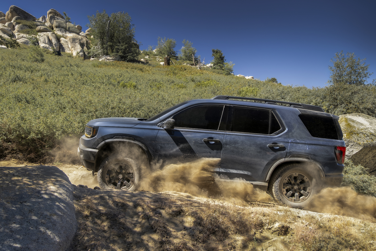 Задняя часть Honda Passport TrailSport 2027