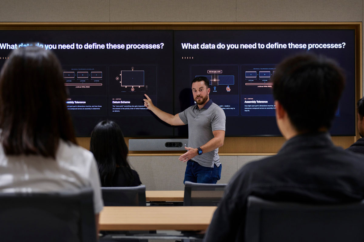 Занятия в классе Apple Advanced Manufacturing Center в Хьюстоне