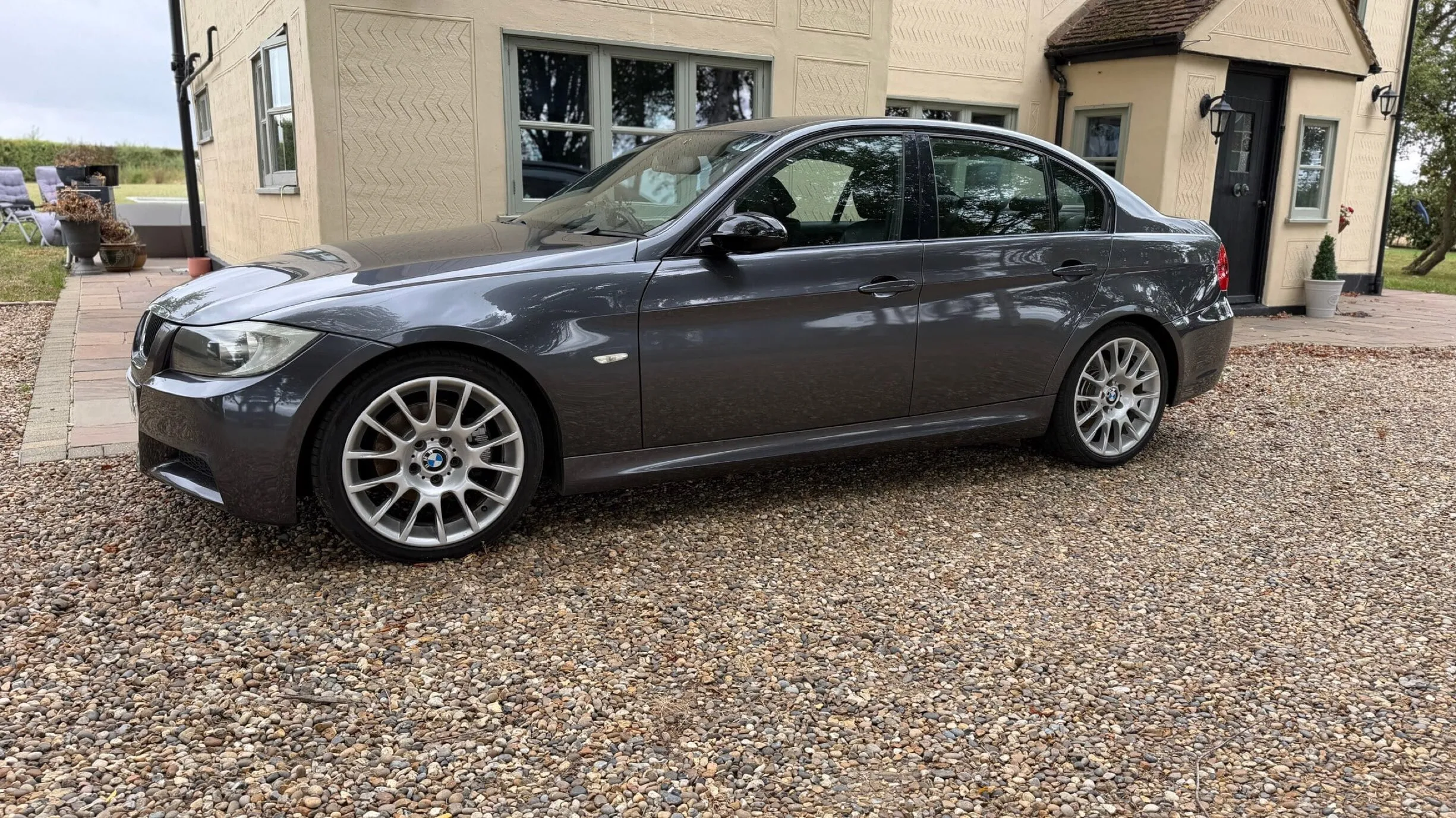 Салон BMW 320si