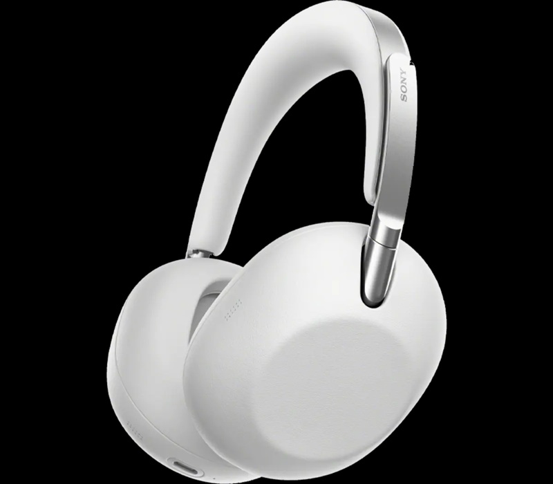 Белые наушники Sony 1000X The ColleXion на белом фоне