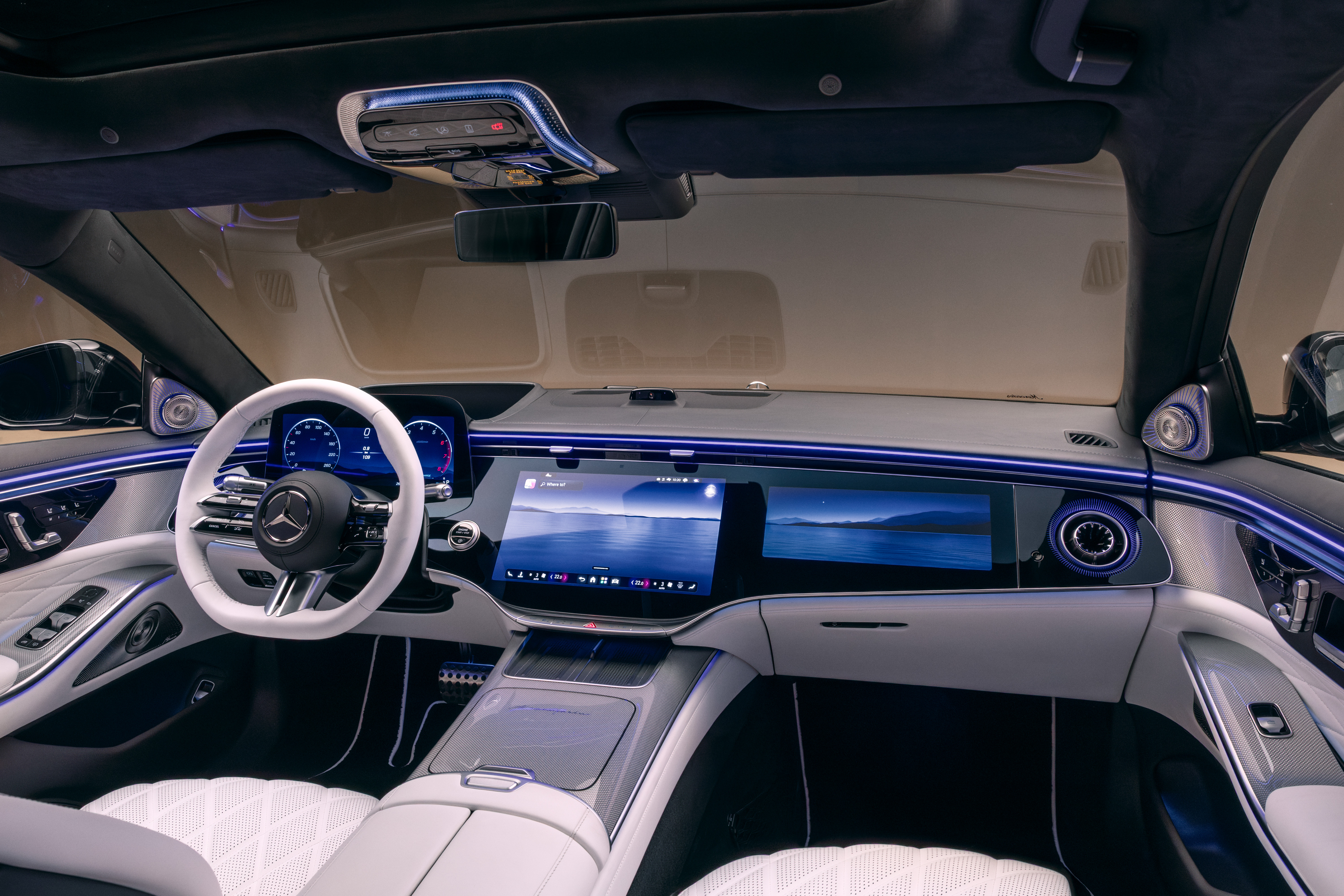 Інтер'єр оновленого Mercedes-Benz S-Class 2026