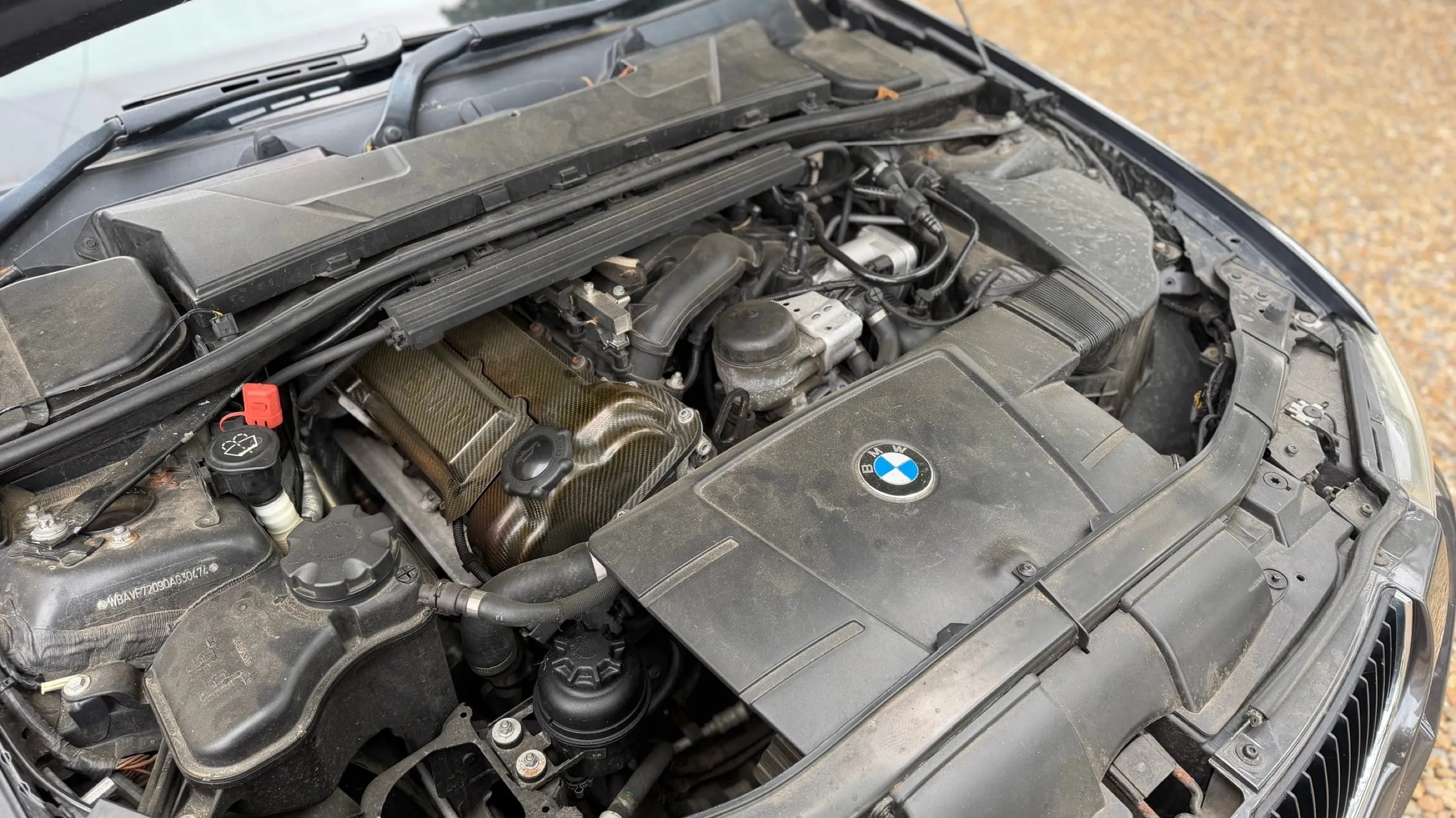Деталі BMW 320si