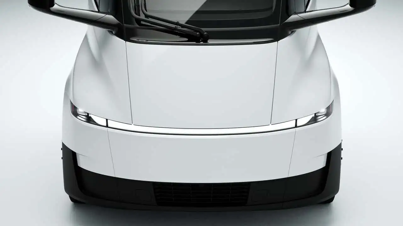 Интерьер Tesla Semi прошитый