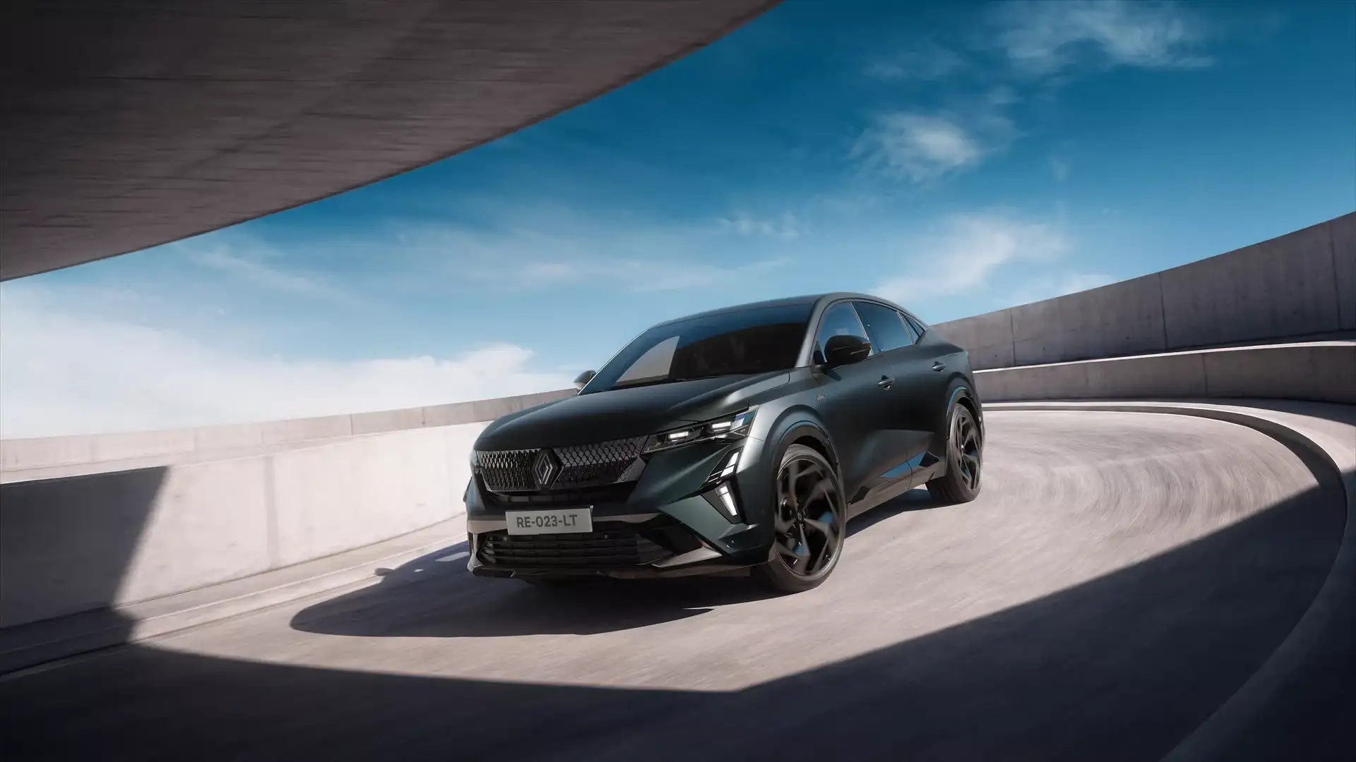 Renault Rafale Hypnotic - Матове чорне забарвлення Satin Forest Black
