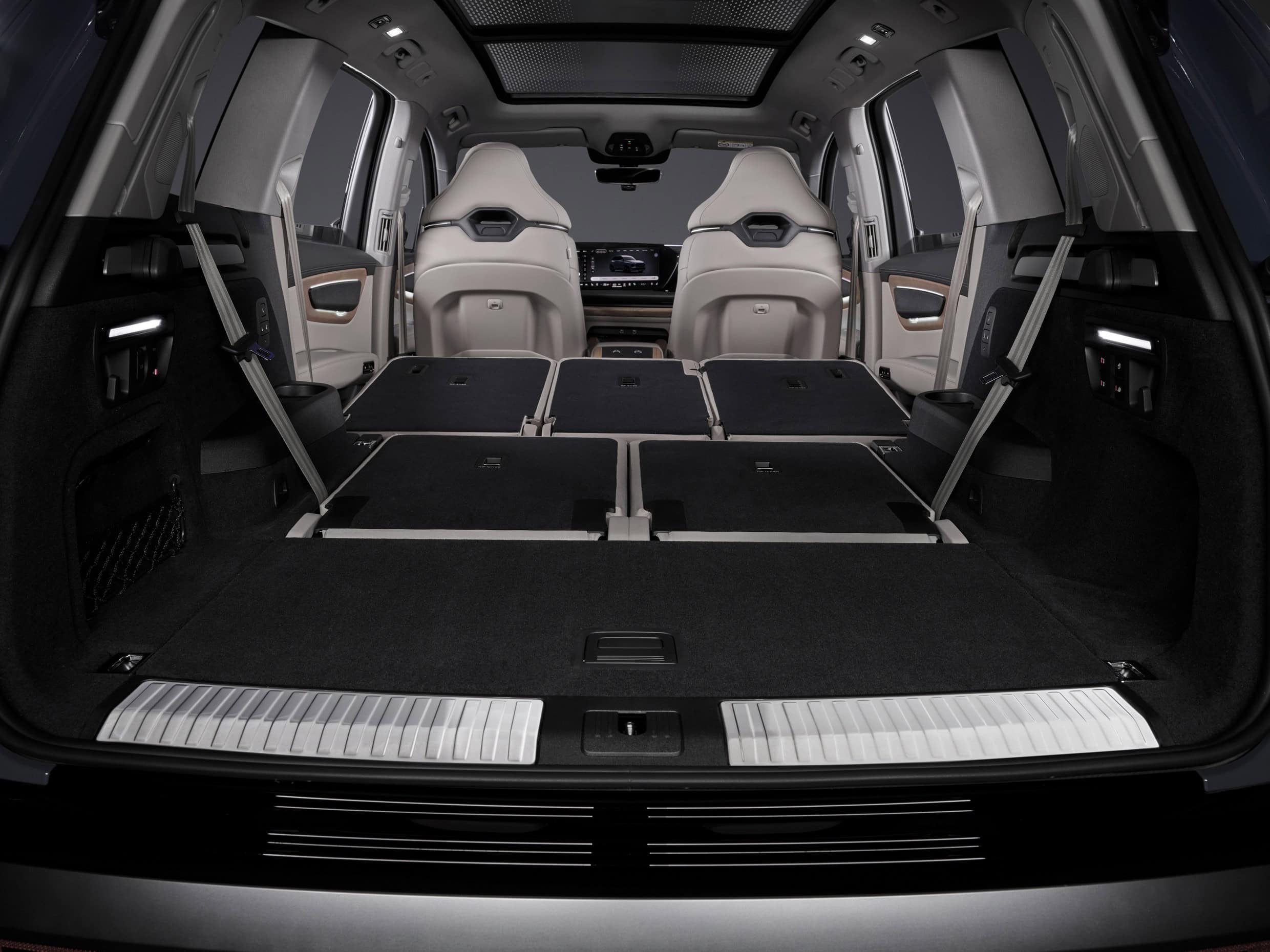 Панель управления Audi Q7 2027