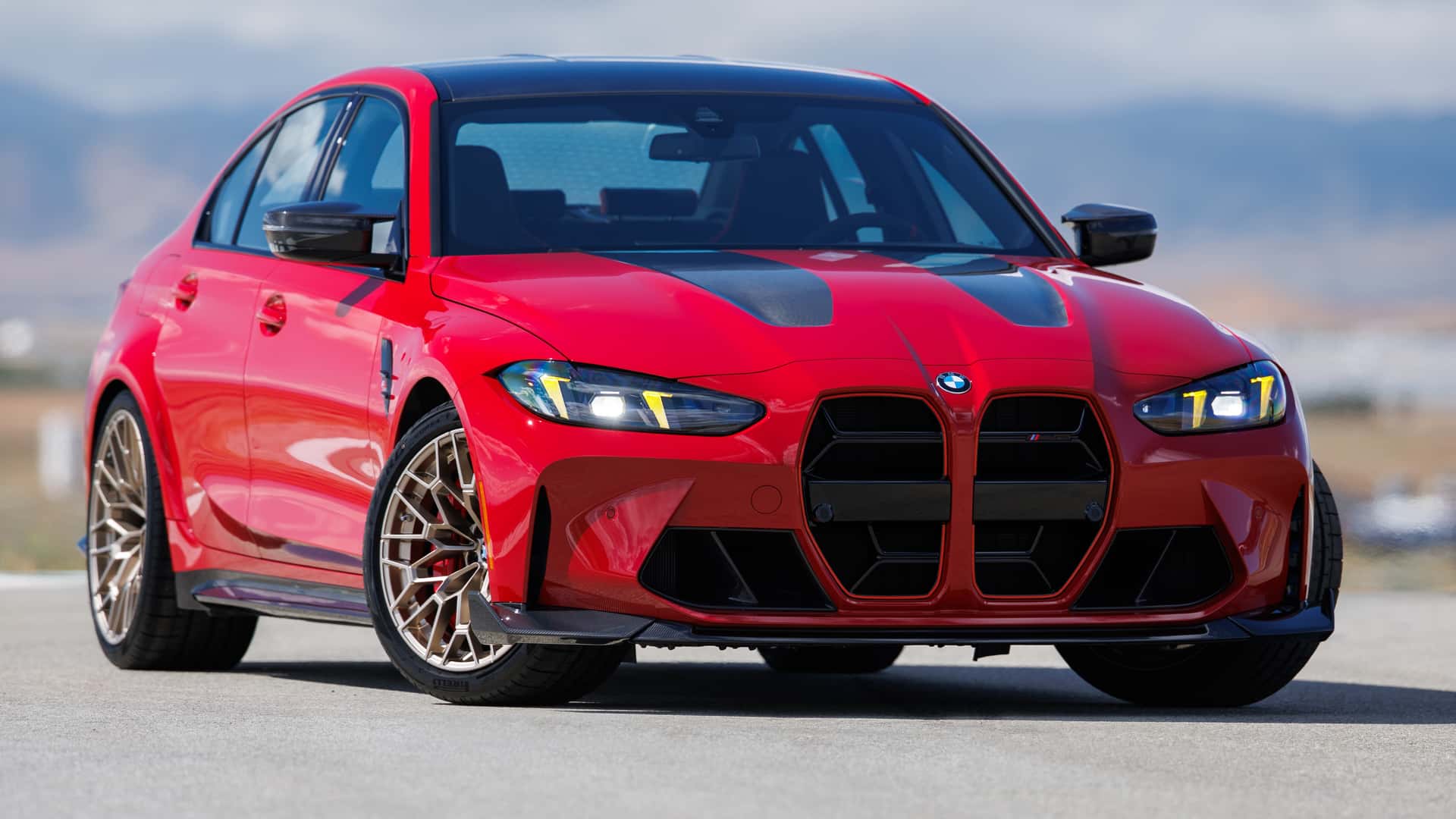 BMW M3 CS Handschalter вид сбоку