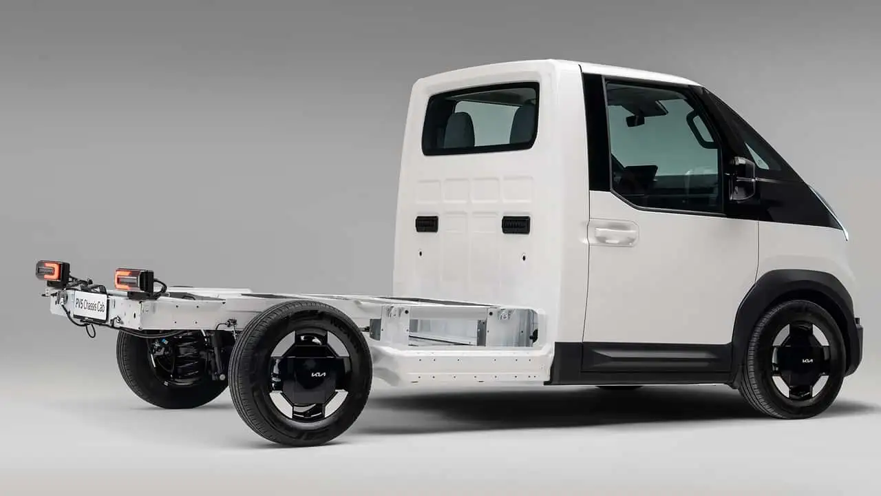 Kia PV5 з надбудовою