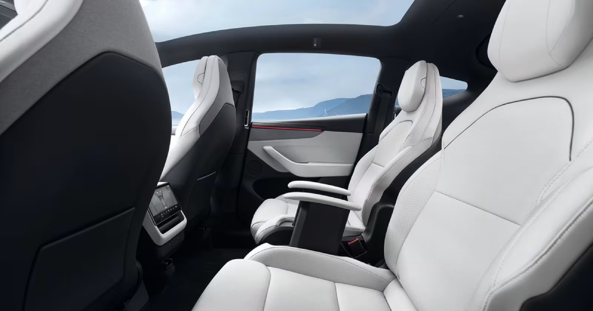 Зображення салону Tesla Model Y L