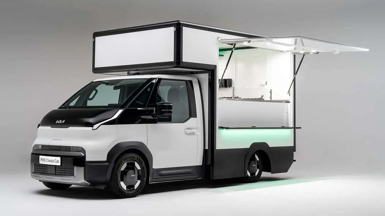 Kia PV5 у роботі