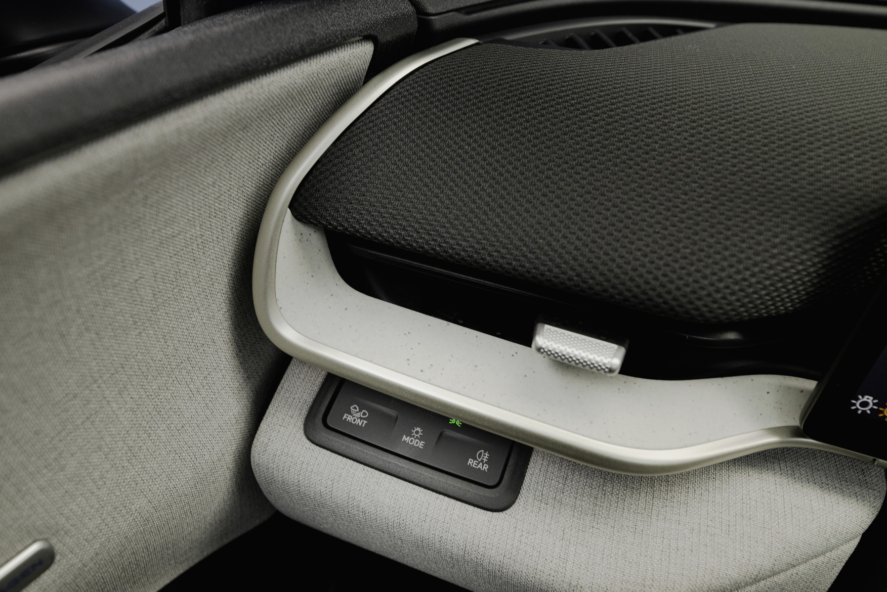 Кнопки управління склопідйомниками Volkswagen ID. Polo