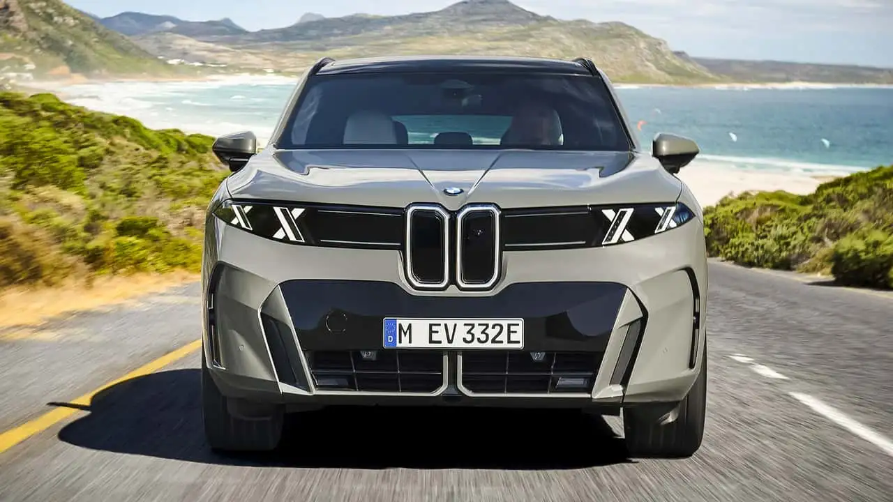 Фари BMW X5 вночі