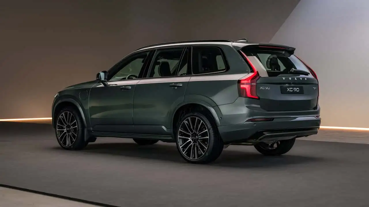 Фронтальне фото Volvo XC90