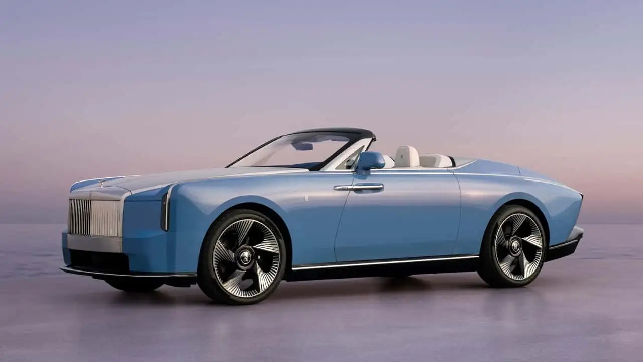 Прототип Rolls-Royce на дорозі