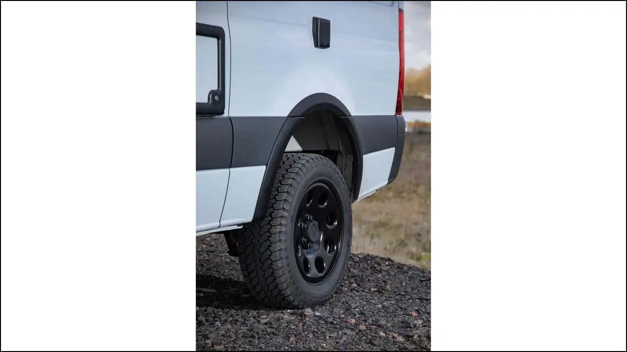 Sprinter в новом образе от Vansports