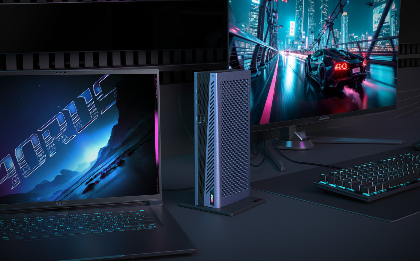 Both AI BOX models connect via Thunderbolt 5 and support up to four displays.