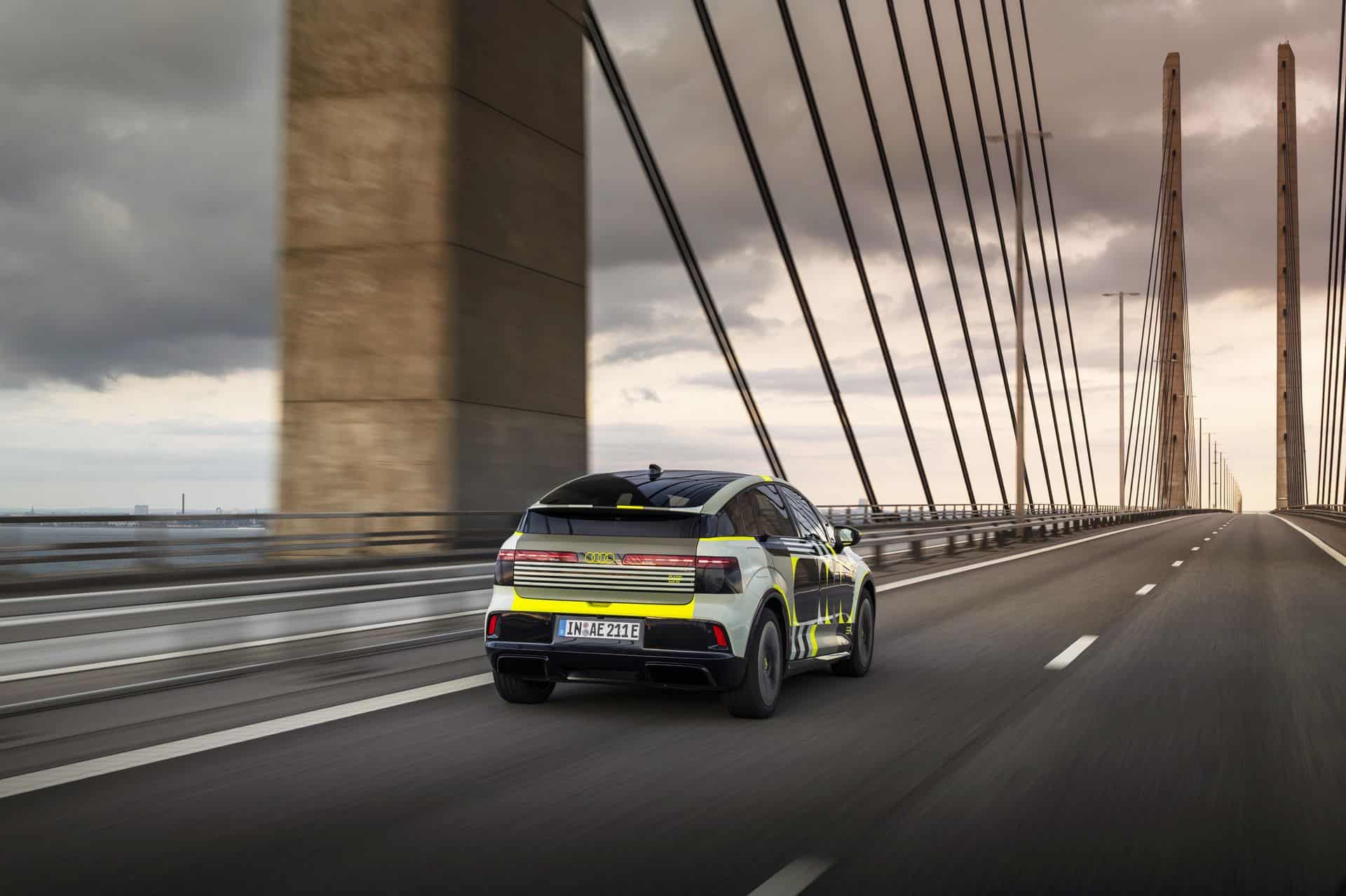 Audi A2 e-tron вид спереду