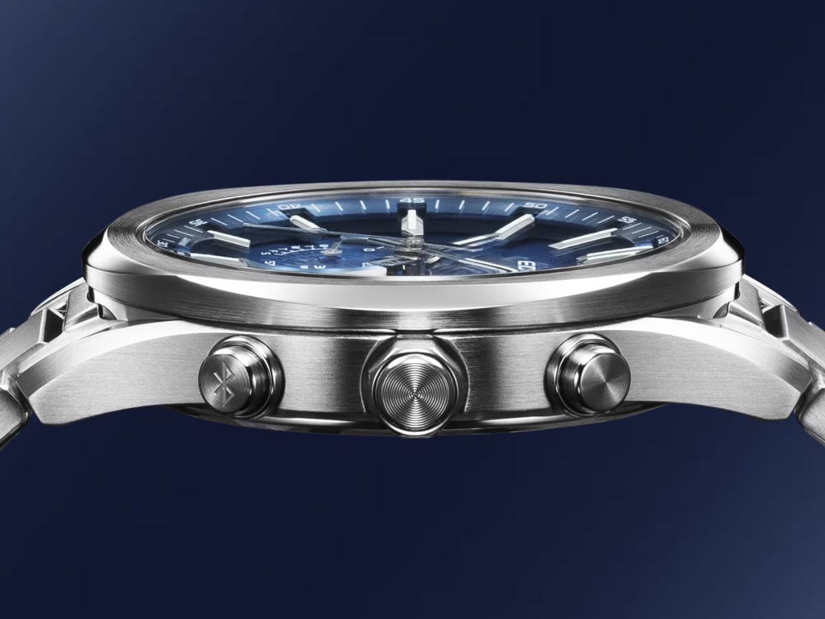 Casio Edifice EQB-1300D-2A годинник