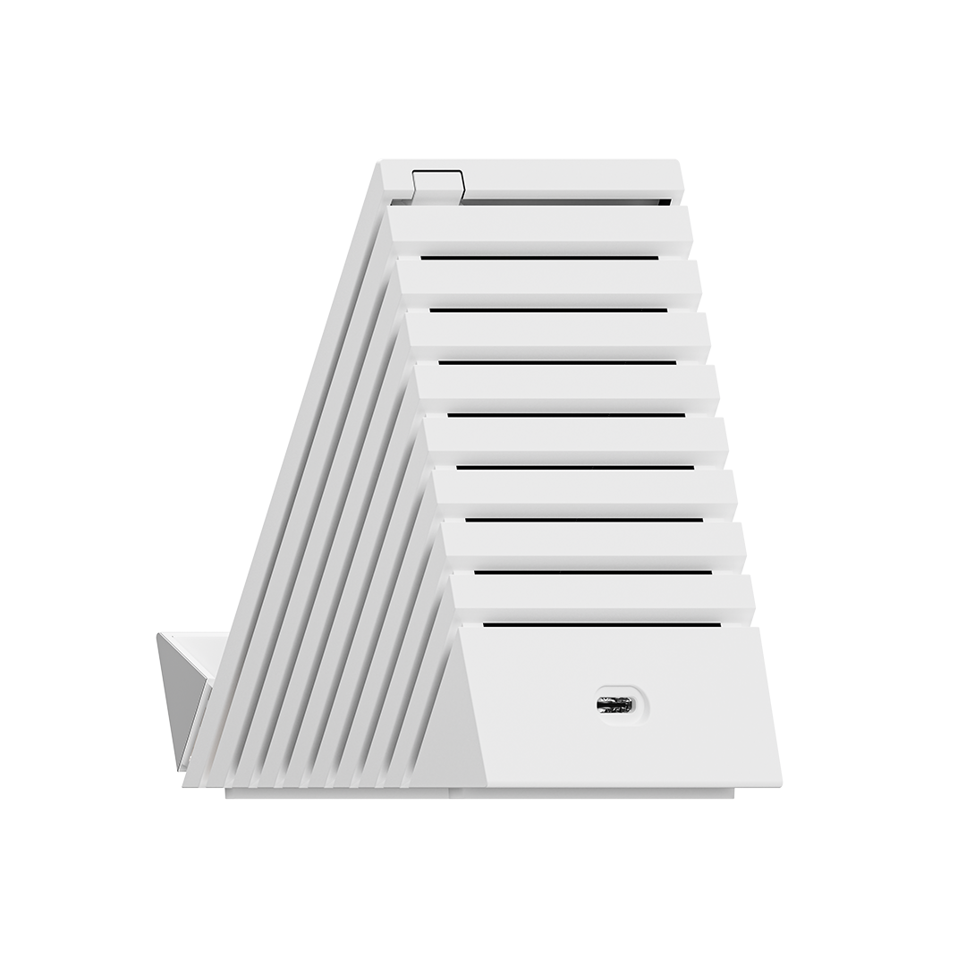 Detailed view of the Meizu Pandaer 66W charger