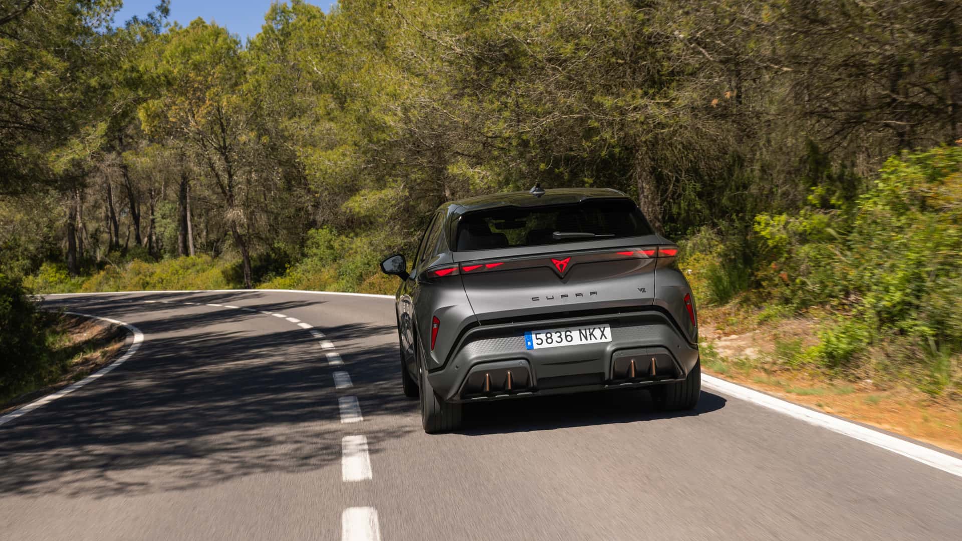 Cupra Raval Edge Plus у русі