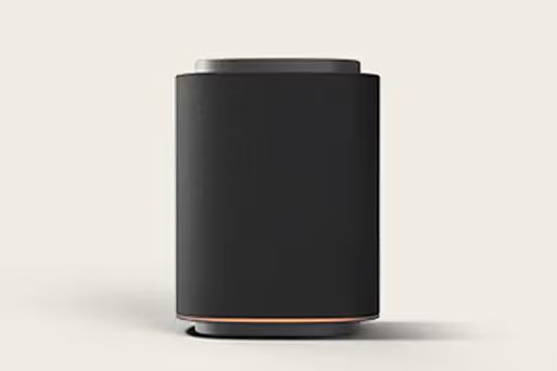 Image of the LG Sound Suite M7 satellite speaker