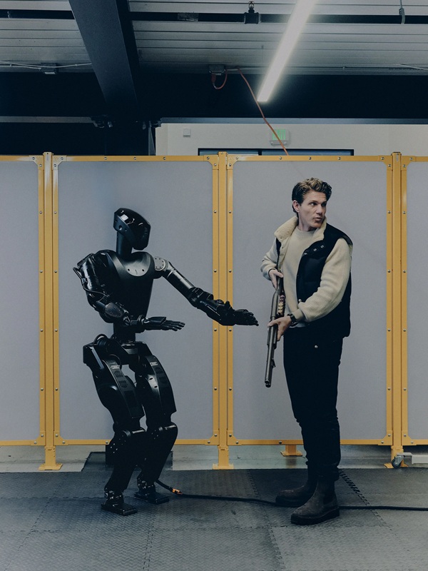 Phantom MK-1 robot with a weapon