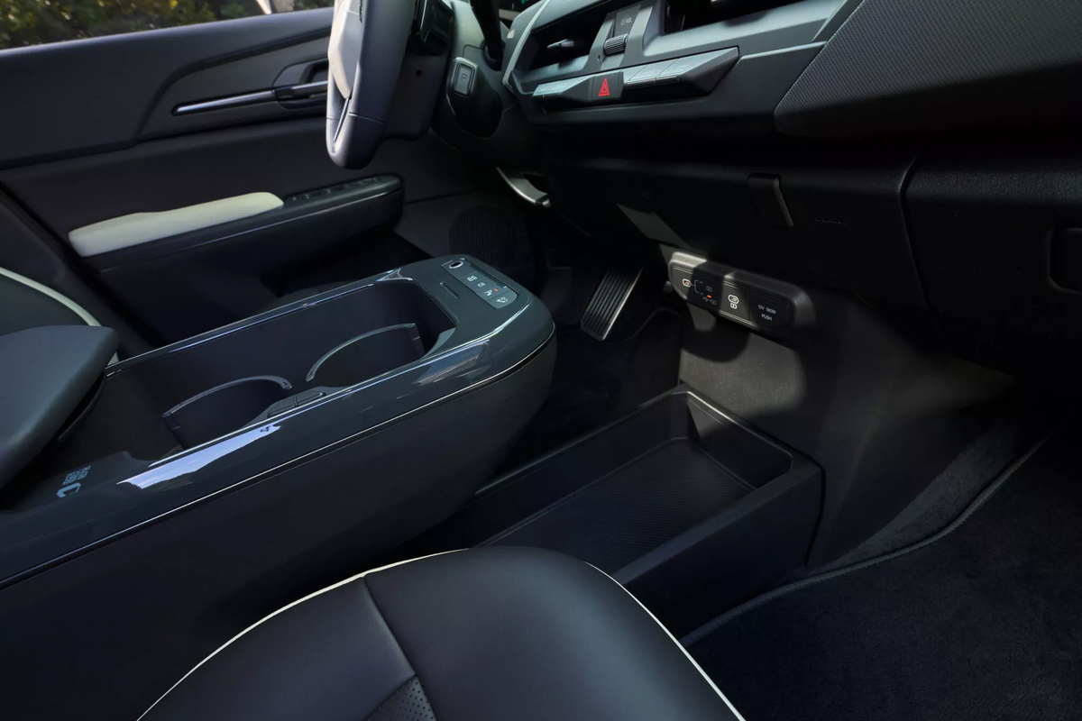 Деталі інтер'єру Kia EV5