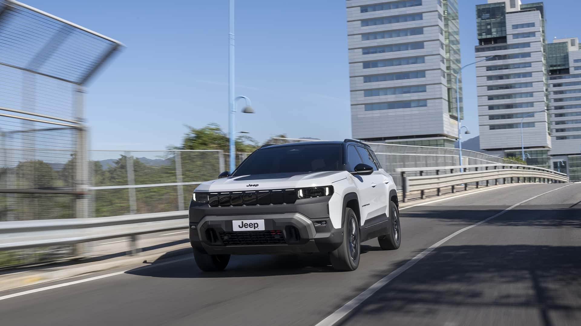 Jeep Compass 4xe 2026 - естественный путь