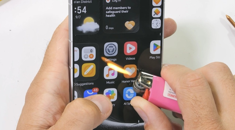 Випробування заклинювання камери Honor Robot Phone