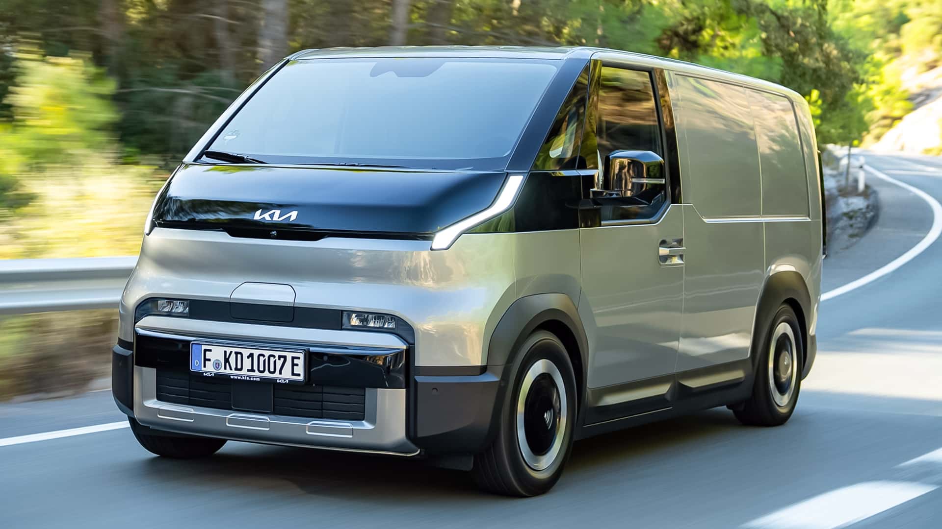 Електричний мінівен Kia PV5 WAV
