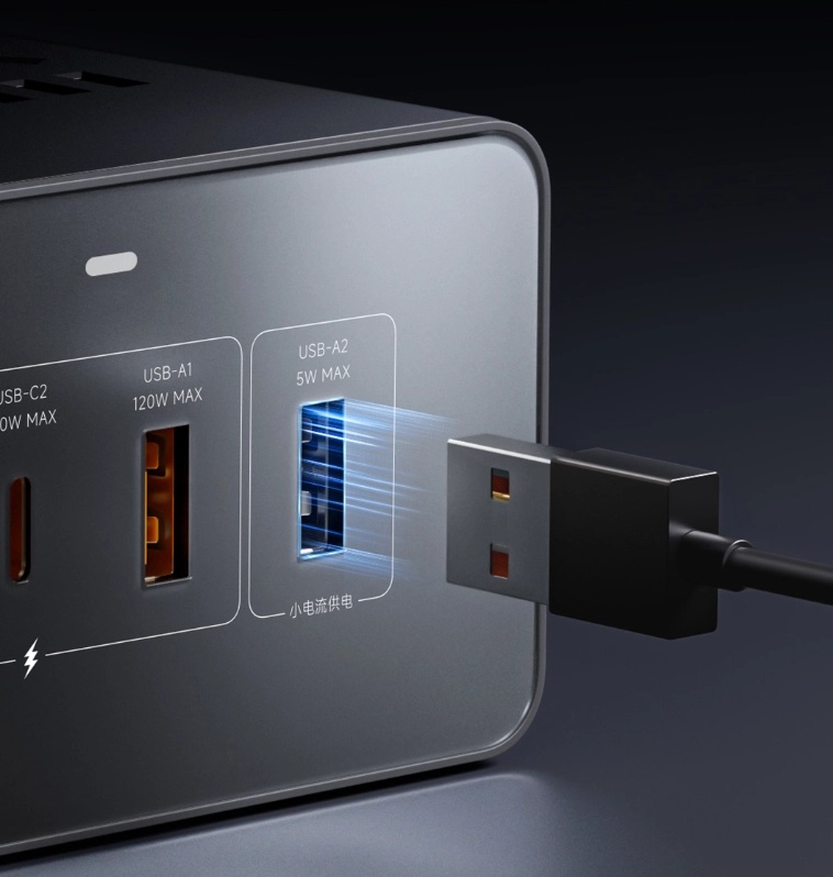 Xiaomi Desktop Charging Station 140W у різних ракурсах