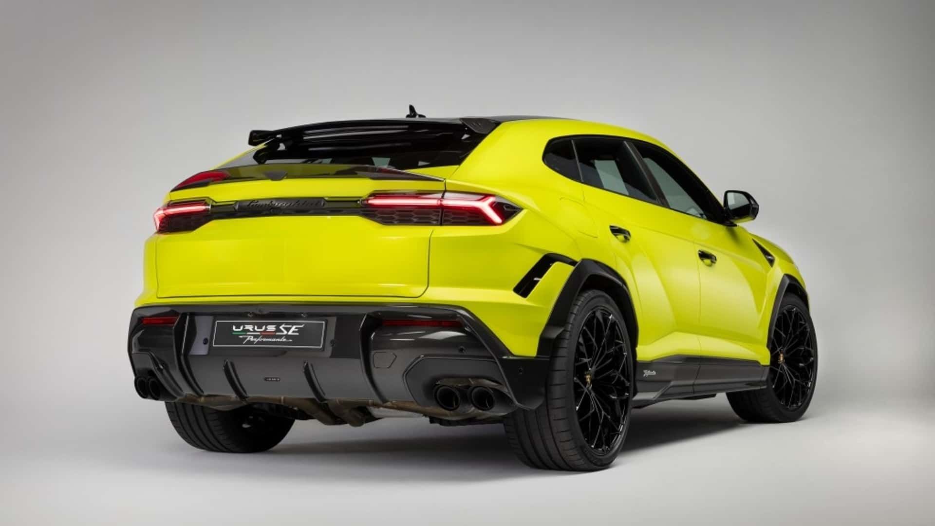 Lamborghini Urus SE Performante колеса та шини