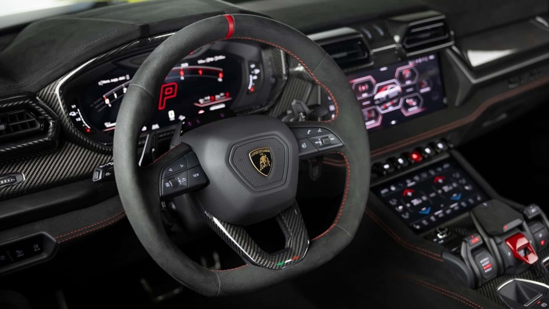 Lamborghini Urus SE Performante підвісна система AURA