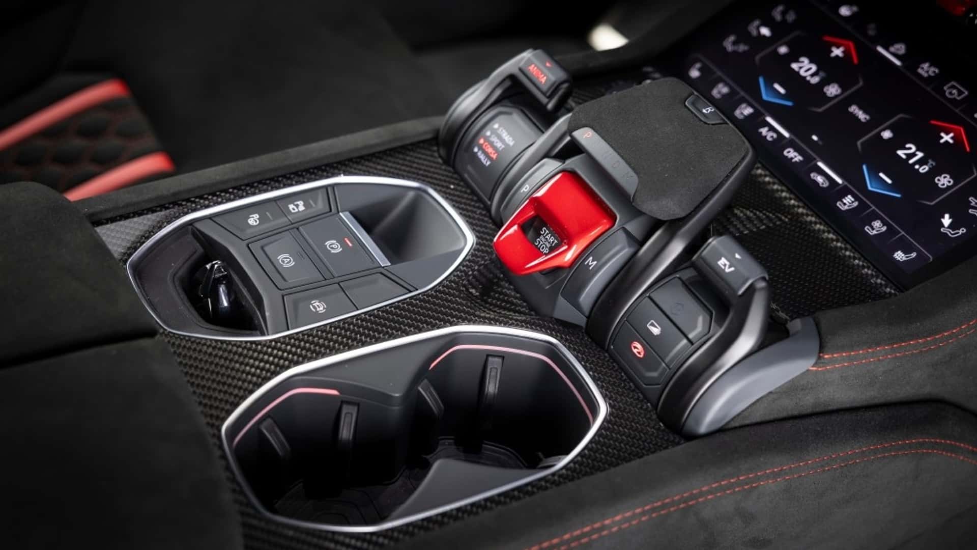 Lamborghini Urus SE Performante діяльність на треку