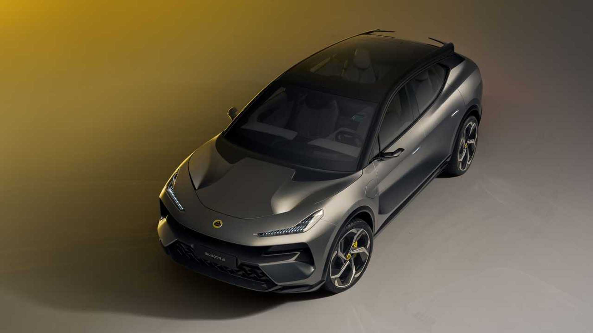 Передняя высокоугловая перспектива Lotus Eletre