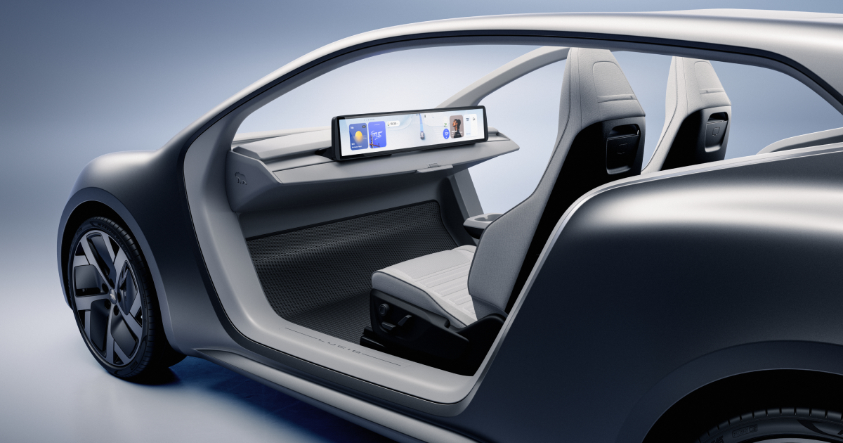 Lucid Lunar front panel