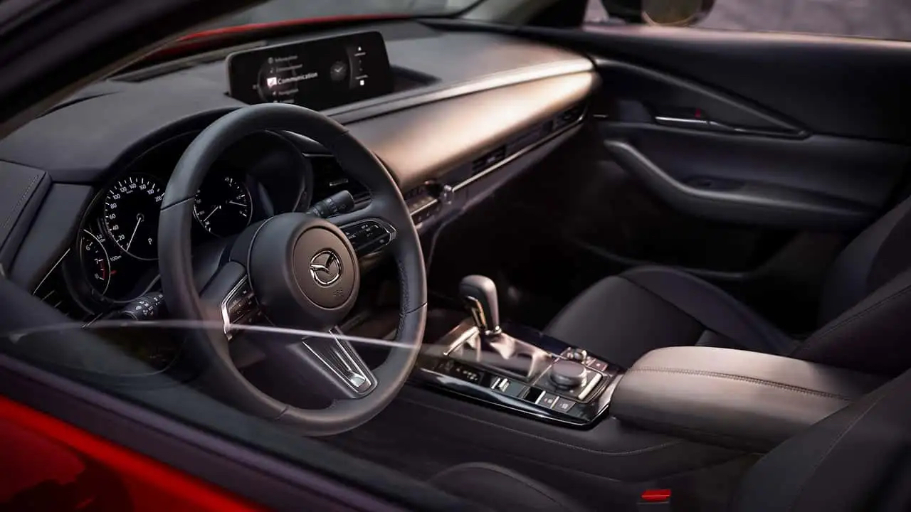 Интерьер Mazda CX-30 2027