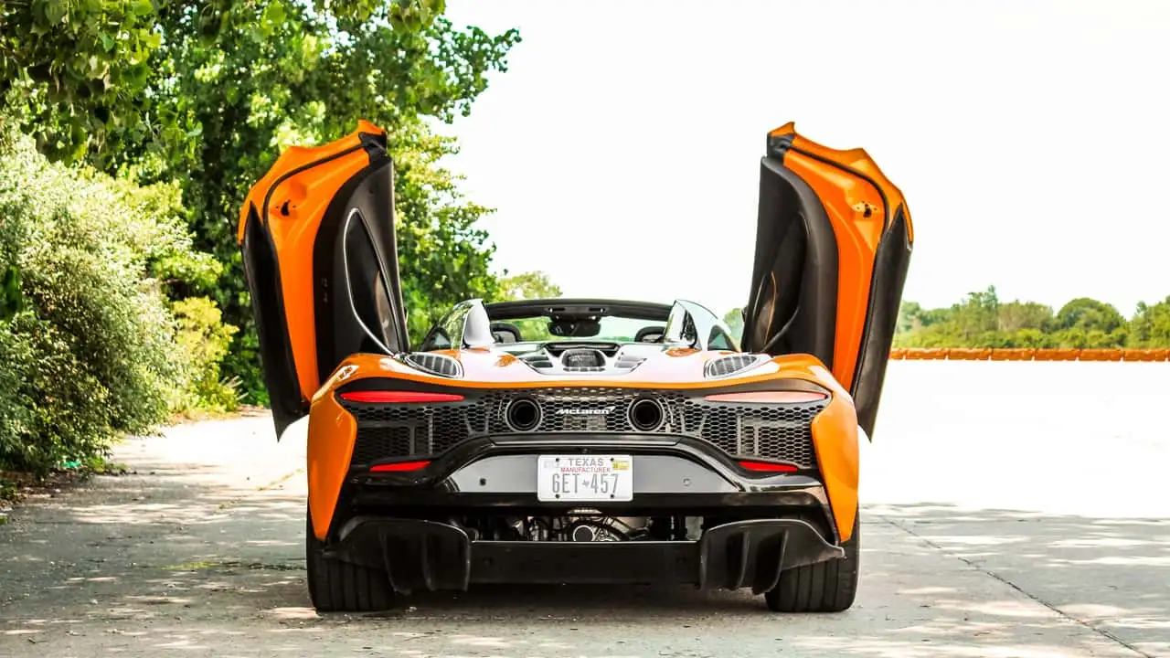 McLaren Artura Spider