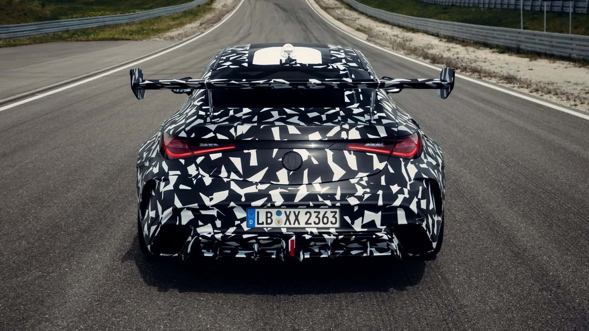 Прототип Mercedes-AMG CLE Mythos на Нюрбургринзі
