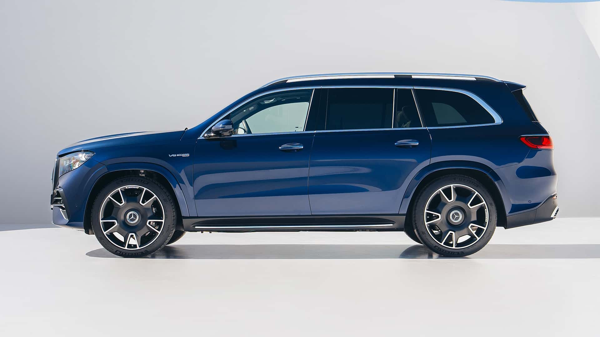Задний вид Mercedes-AMG GLS 63 4Matic+ 2026