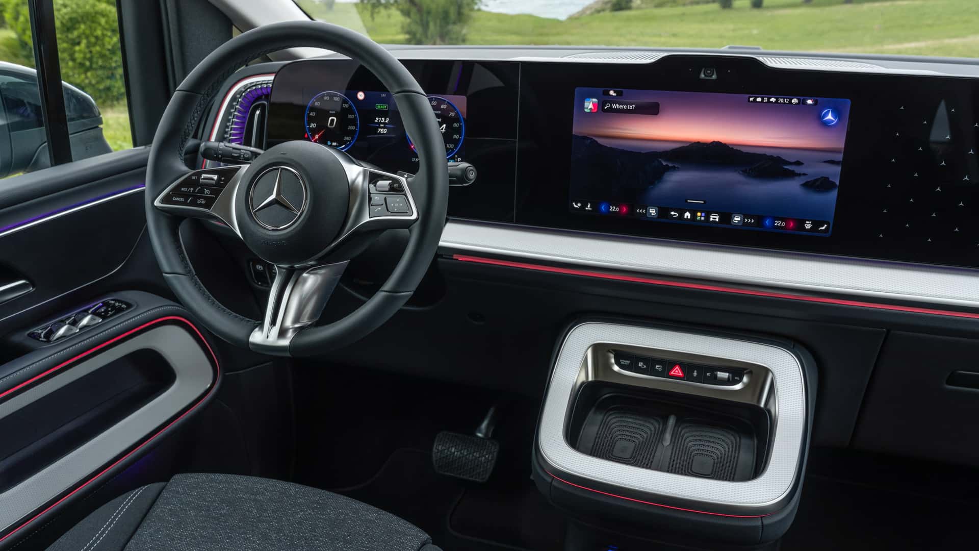 Современный интерьер Mercedes VLE 300